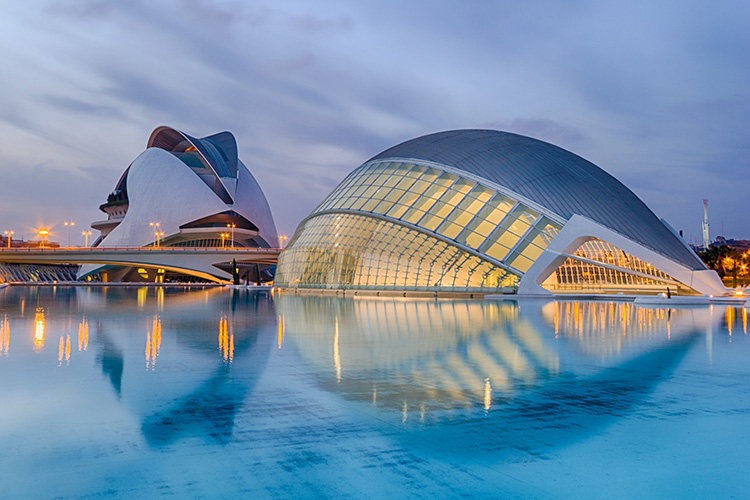 ICB TRAVELS PEÑÍSCOLA. Excursiones, viajes turísticos a Valencia