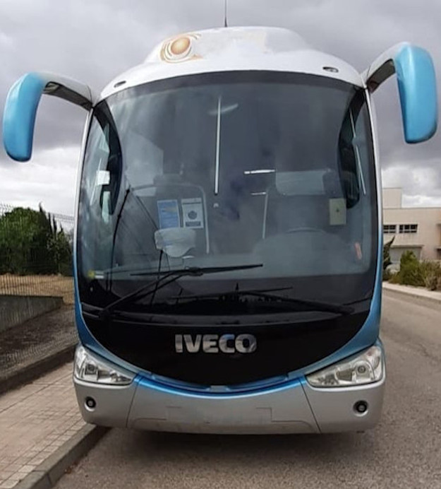 ICB TRAVELS. VENTA AUTOUBUS IVECO IRIZAR PB